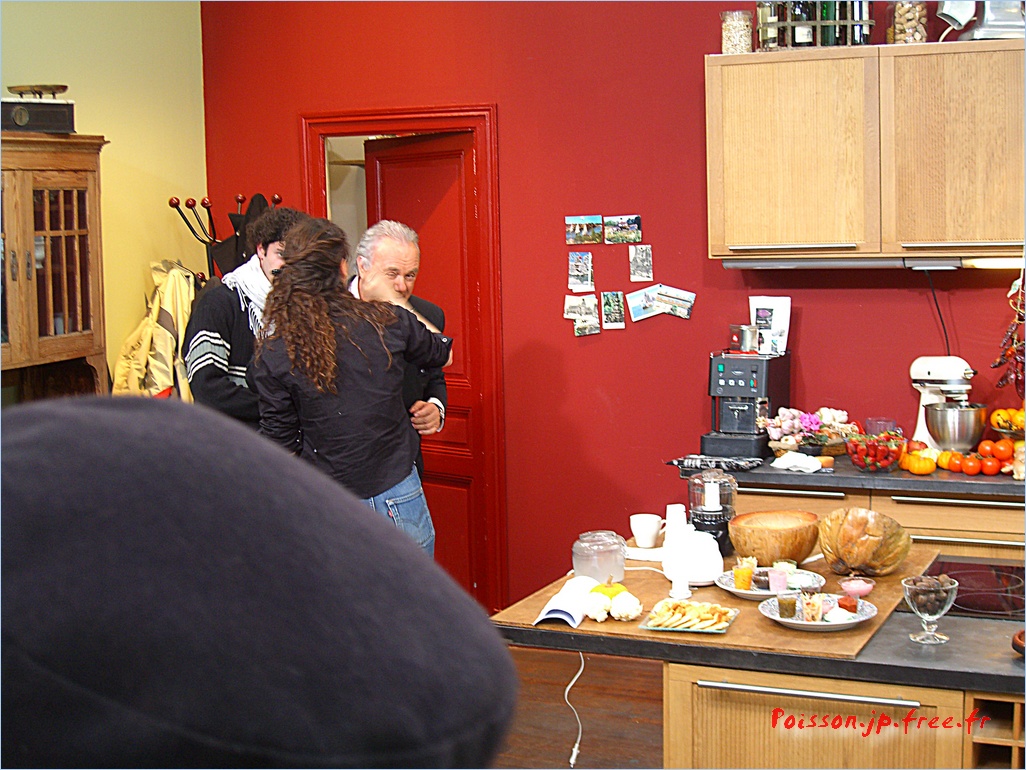 On TV 081